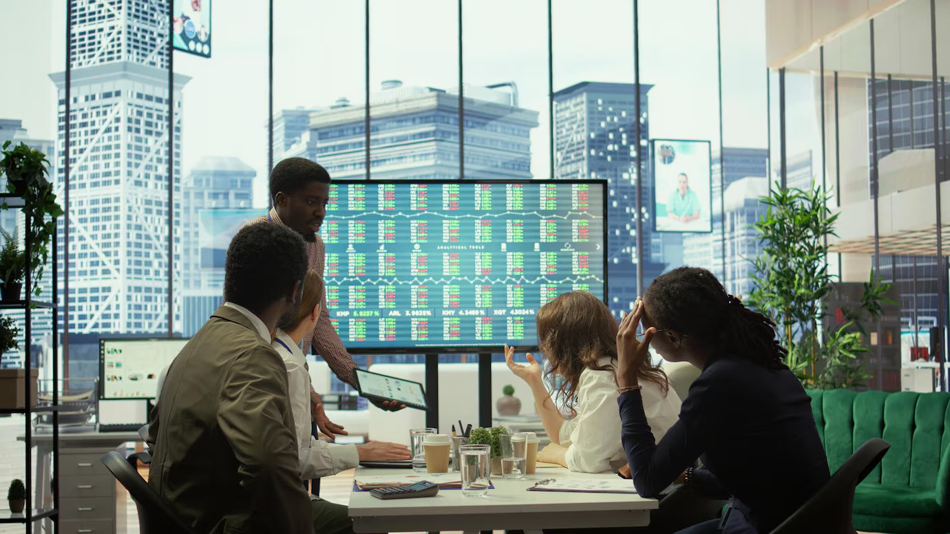 Mengoptimalkan Biaya Infrastruktur IT dengan DTC Containment System, Tips untuk Penghematan